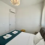 Apartamento Anna Sea View 202 *